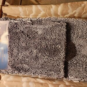 Luxury Gray Chenille Bath Mat